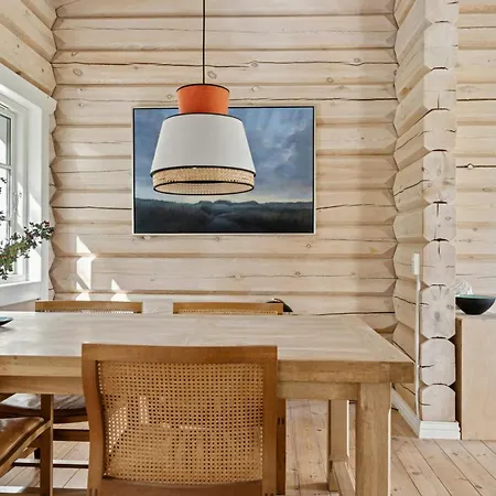 Feriehus Charming Log House By Fjord And Fields