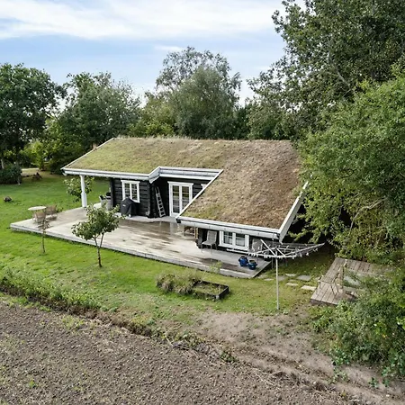 Feriehus Charming Log House By Fjord And Fields *