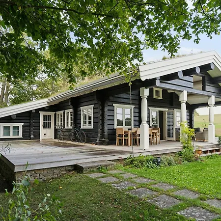 Feriehus Charming Log House By Fjord And Fields *